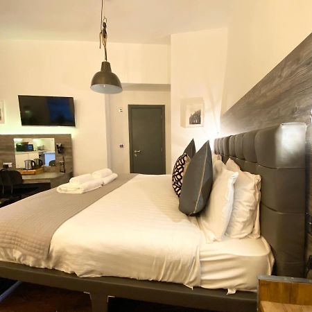Studio At The Coach House Apartments Leeds  Bagian luar foto