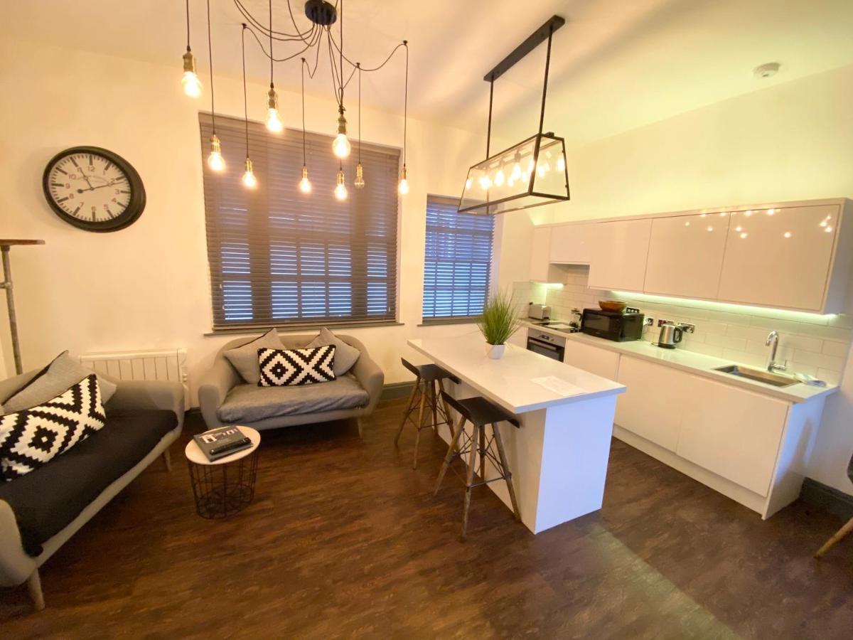 Studio At The Coach House Apartments Leeds  Bagian luar foto